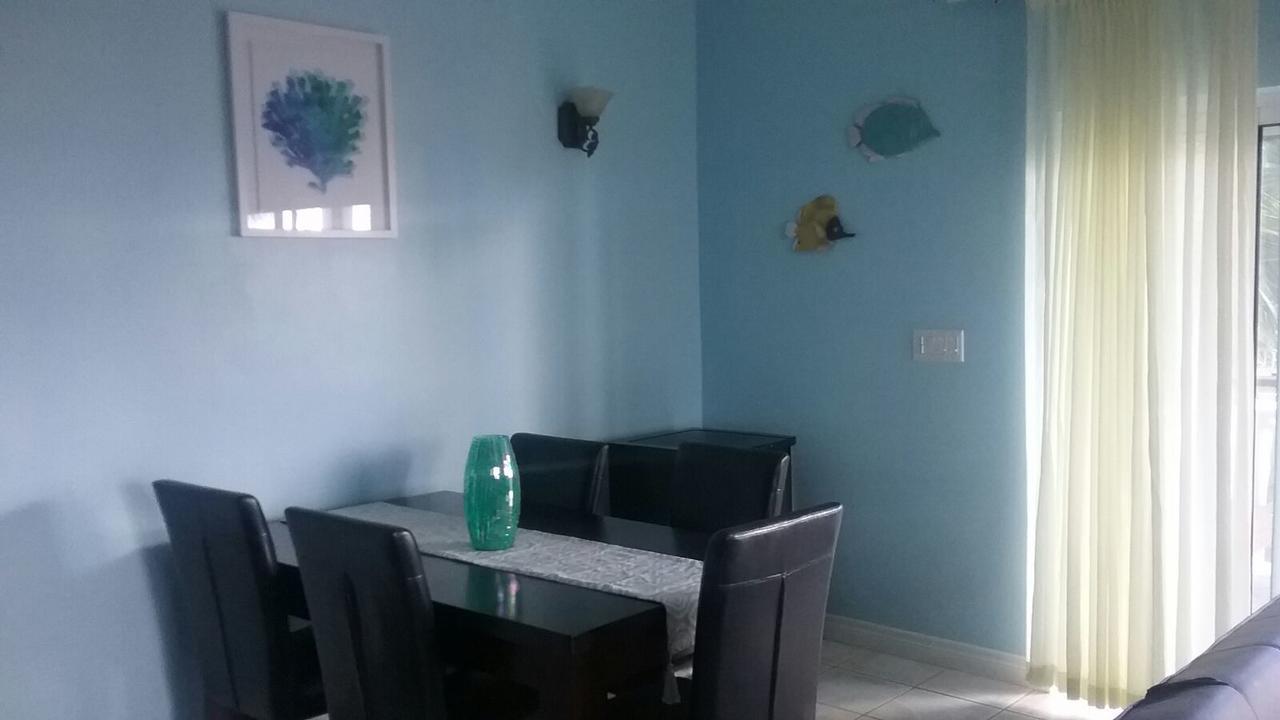 Queen Angel Resort Apartment Providenciales Kültér fotó